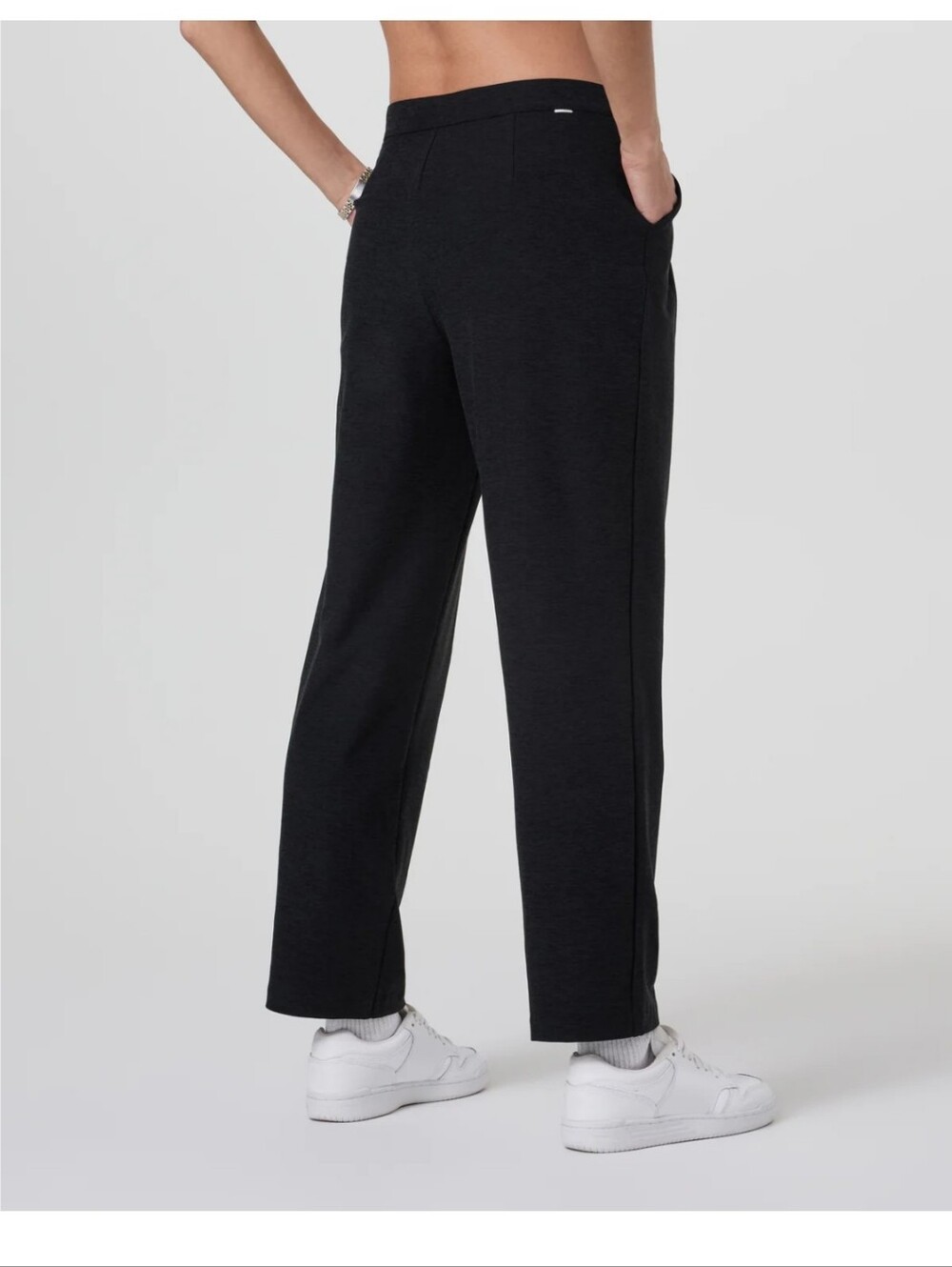Nwt Vuori Women Elevation Ankle Trouser Pant. Sz M Black (#25) - Picture 3 of 5